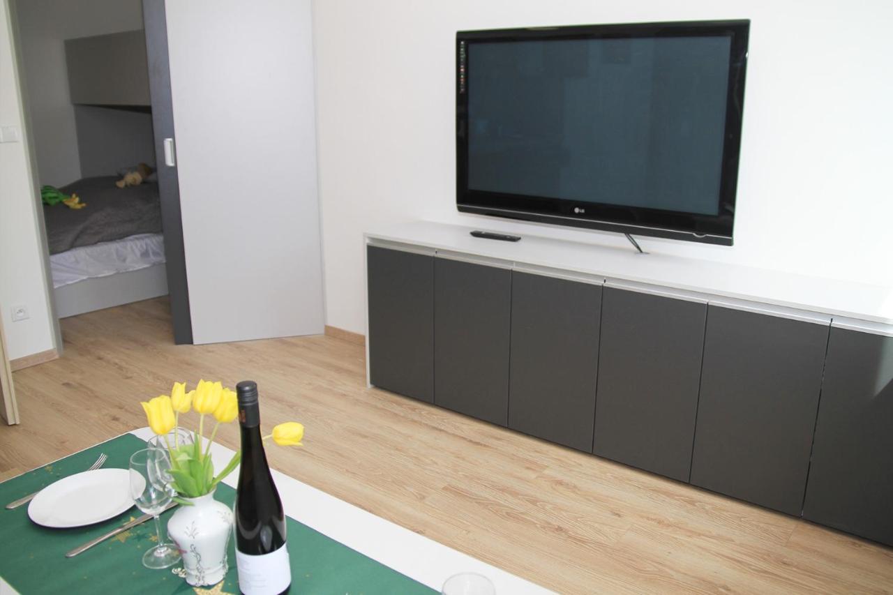 Velovino Apartman ミクロフ エクステリア 写真